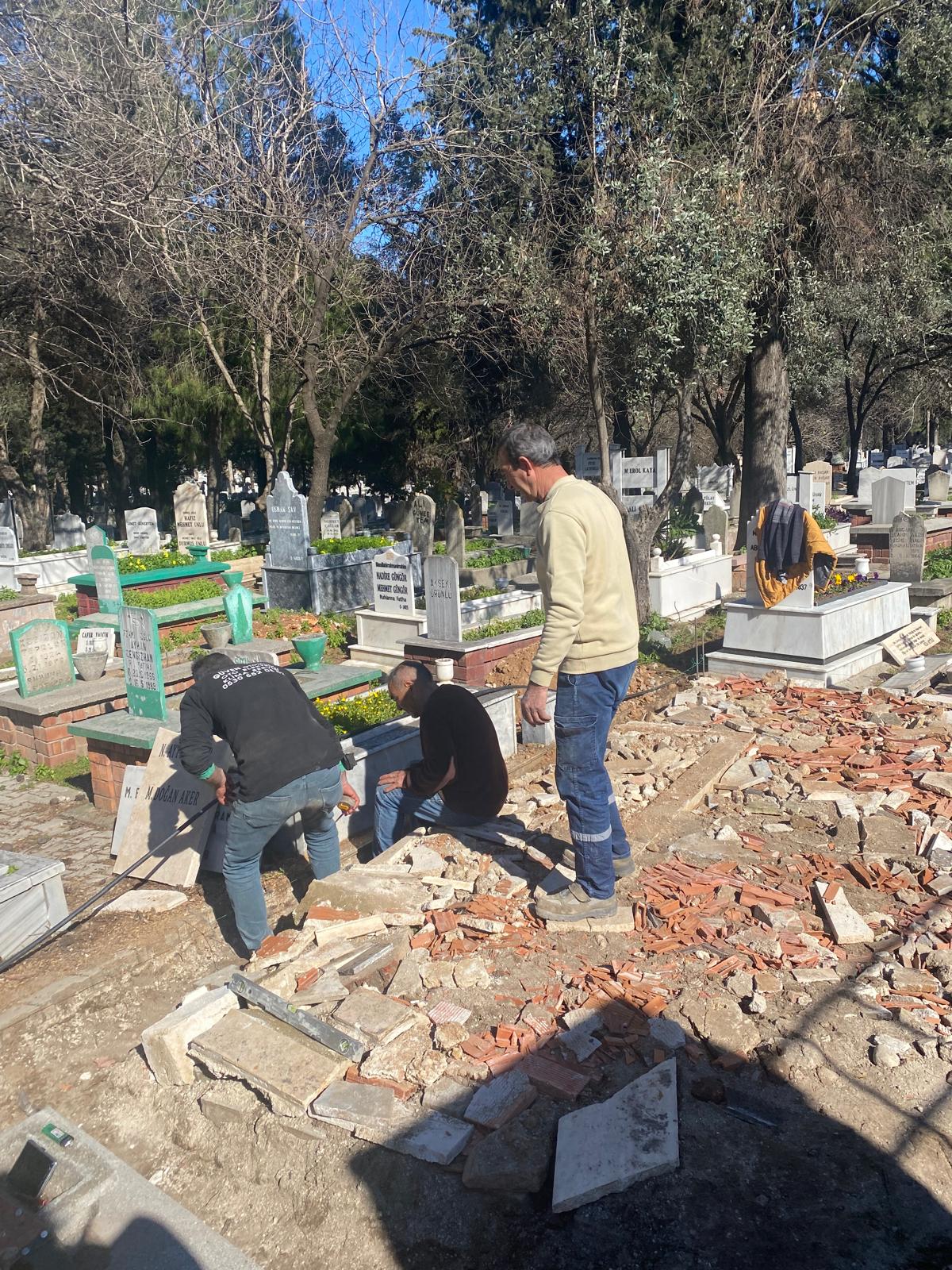 Milli Mücadele Kahramanı Mustafa Ertuğrul Aker Anıt Mezarı